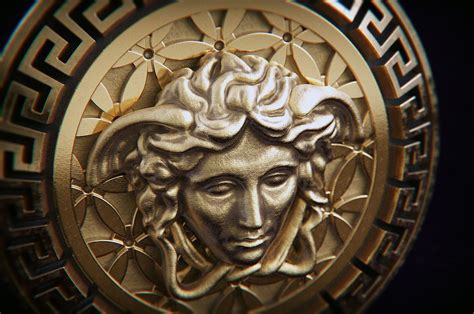 medusa de versace origen.